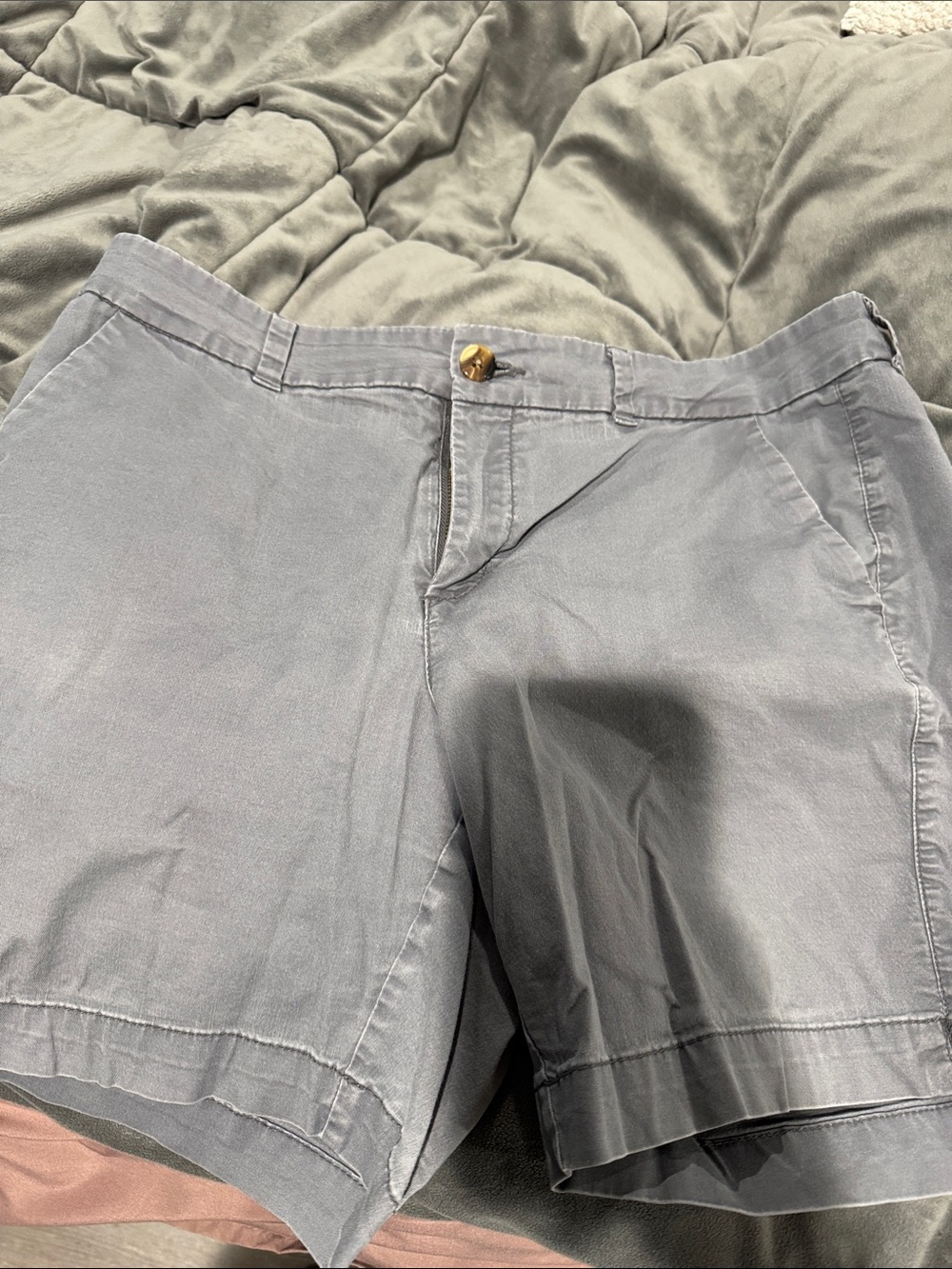 Old Navy Light Gray Women’s Shorts